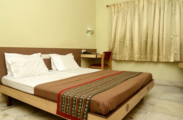 Hotel Raghuvanshi, Jaunpur 3